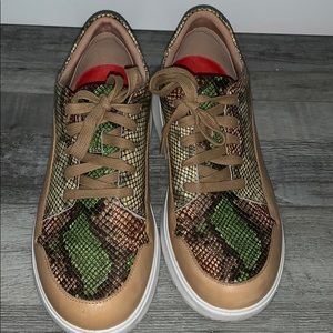 ✅ANIMAL PRINT FITFLOP 👟 SNEAKERS